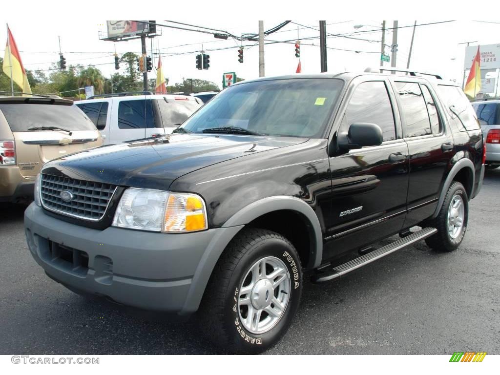 2002 Explorer XLS 4x4 - Black Clearcoat / Graphite photo #1