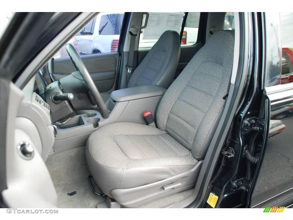 2002 Explorer XLS 4x4 - Black Clearcoat / Graphite photo #13