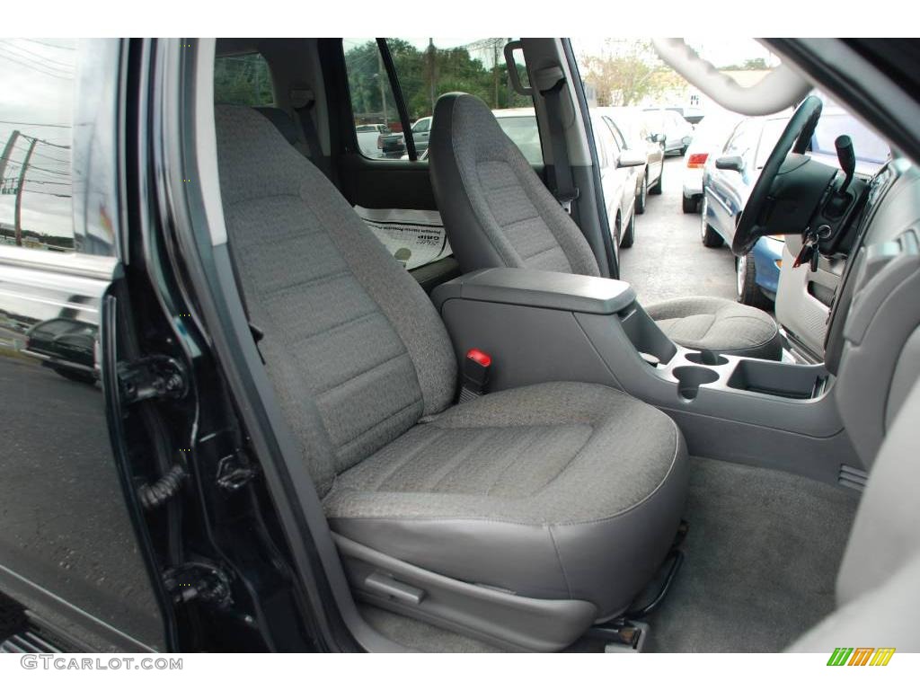 2002 Explorer XLS 4x4 - Black Clearcoat / Graphite photo #15