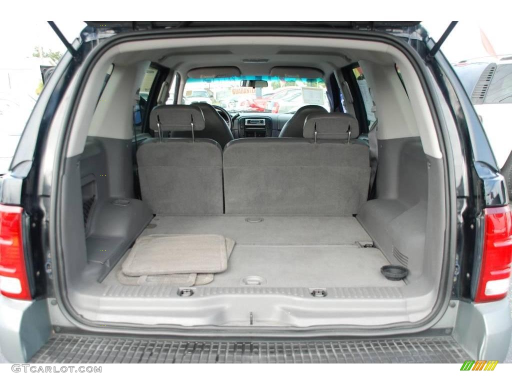 2002 Explorer XLS 4x4 - Black Clearcoat / Graphite photo #20