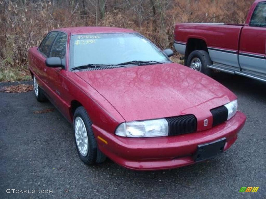 1996 Achieva SL Sedan - Bright Red / Black photo #1