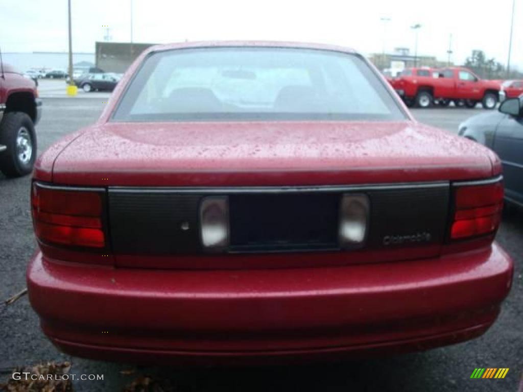 1996 Achieva SL Sedan - Bright Red / Black photo #3