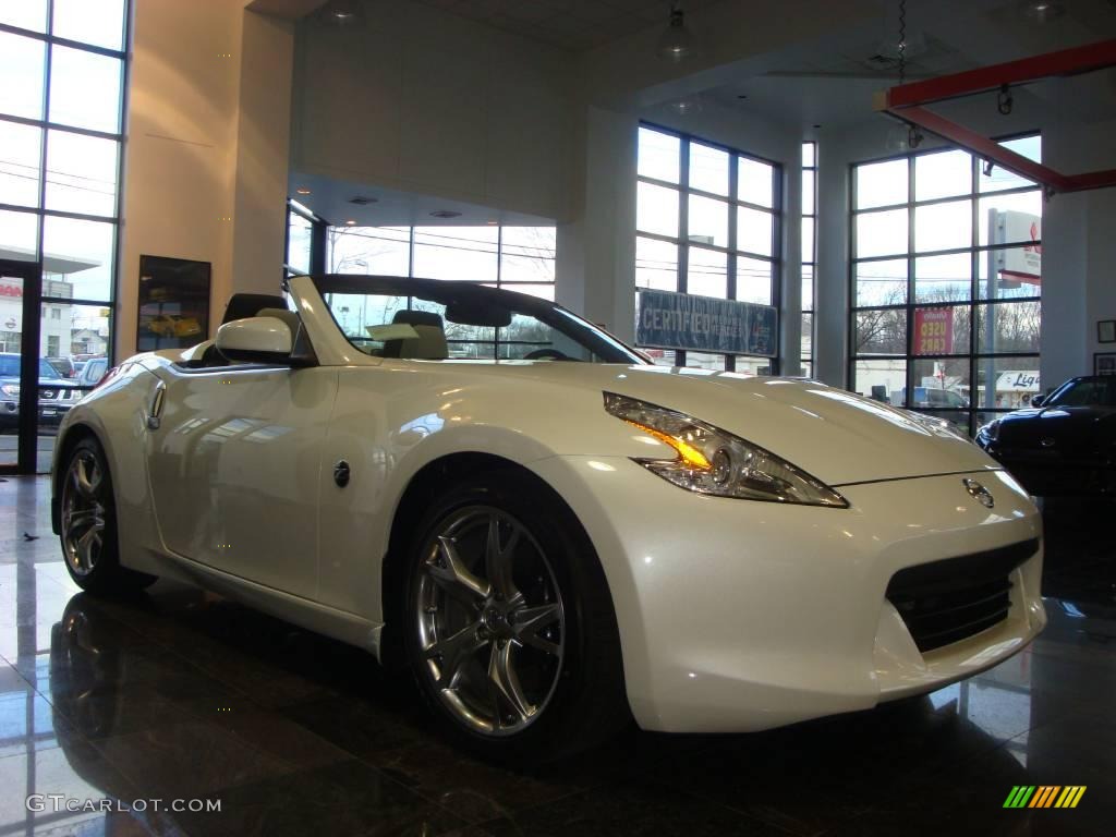 2010 370Z Sport Touring Roadster - Pearl White / Gray Leather photo #11