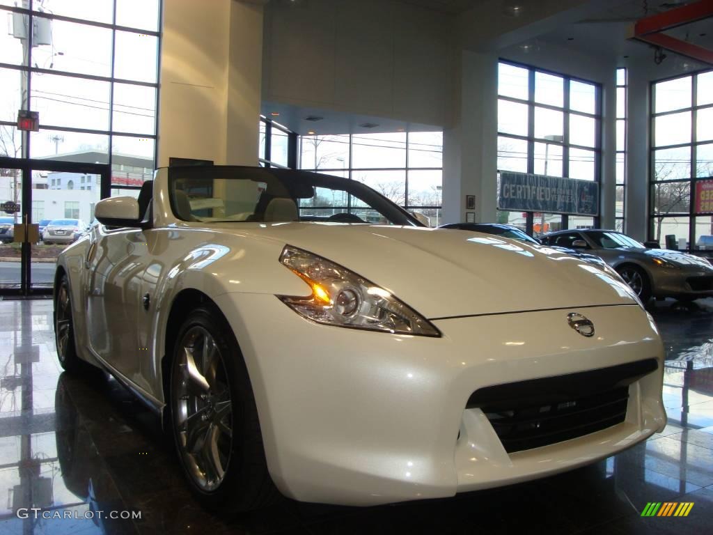 2010 370Z Sport Touring Roadster - Pearl White / Gray Leather photo #12