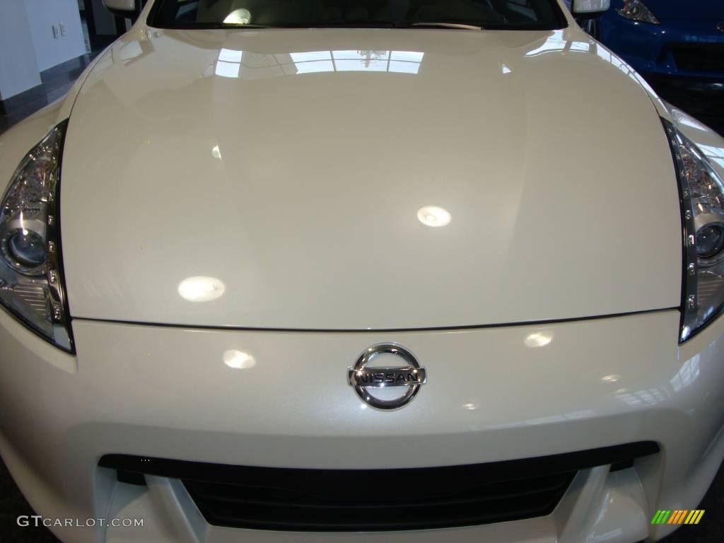 2010 370Z Sport Touring Roadster - Pearl White / Gray Leather photo #24