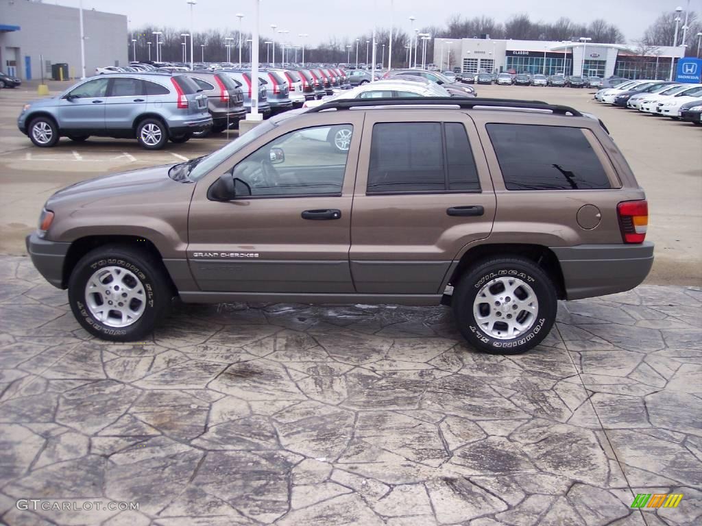 2002 Grand Cherokee Sport 4x4 - Woodland Brown Satin Glow / Sandstone photo #4