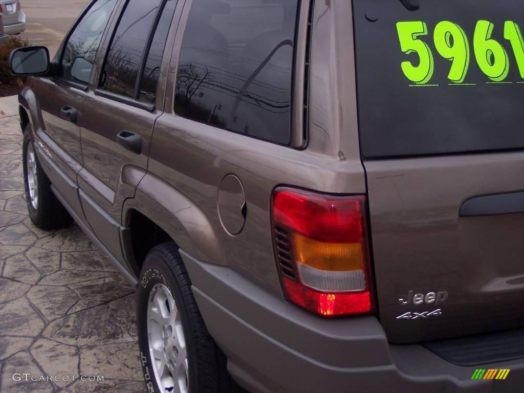 2002 Grand Cherokee Sport 4x4 - Woodland Brown Satin Glow / Sandstone photo #7