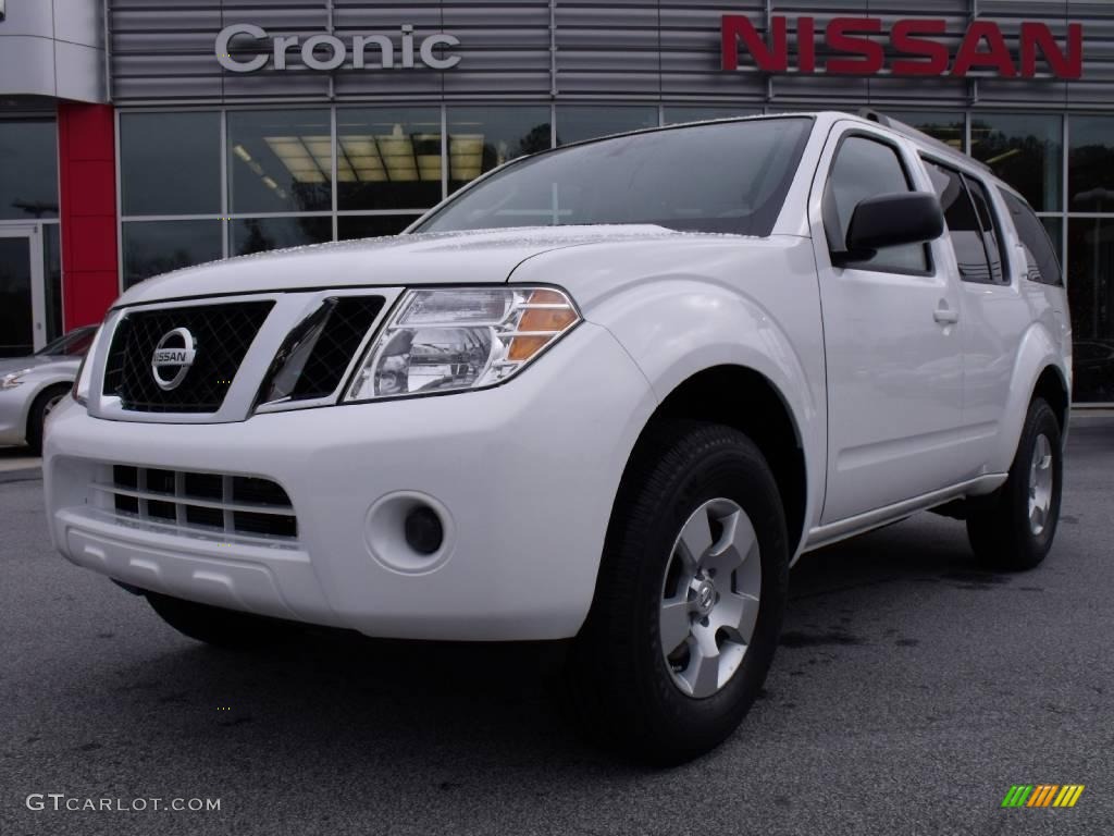 2010 Pathfinder S FE+ - Avalanche White / Cafe Latte photo #1