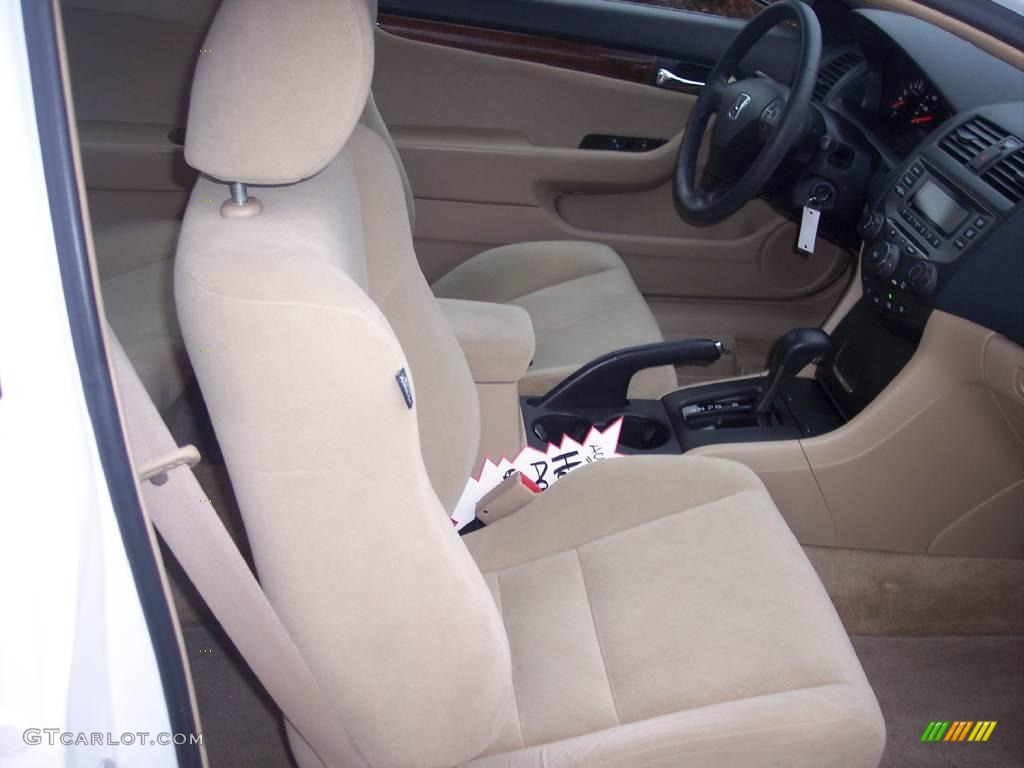 2007 Accord LX Coupe - Taffeta White / Ivory photo #22