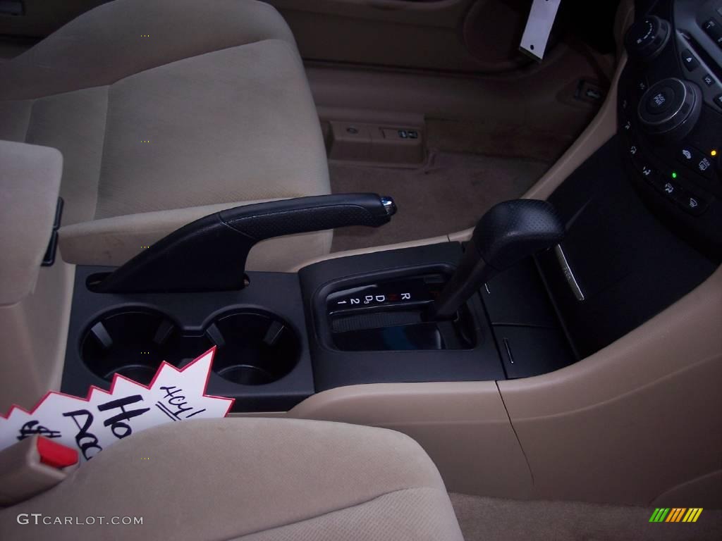 2007 Accord LX Coupe - Taffeta White / Ivory photo #23