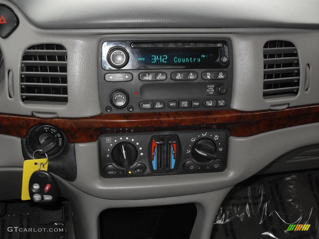 2004 Impala LS - White / Medium Gray photo #11