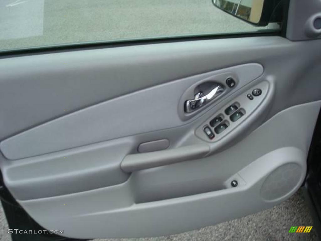 2005 Malibu LS V6 Sedan - Black / Gray photo #11