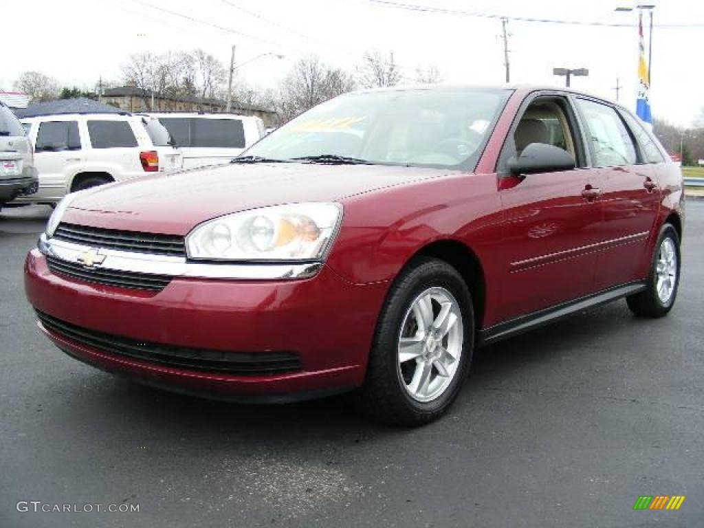 2005 Malibu Maxx LS Wagon - Sport Red Metallic / Neutral Beige photo #1