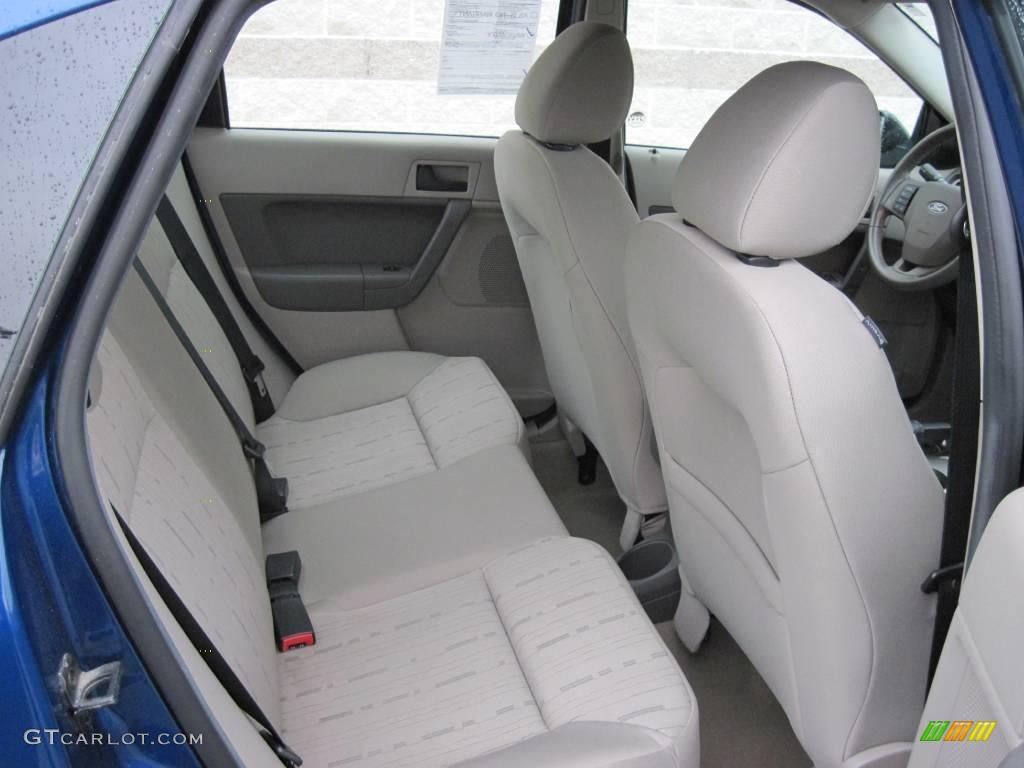 2008 Focus SE Sedan - Vista Blue Metallic / Medium Stone photo #6