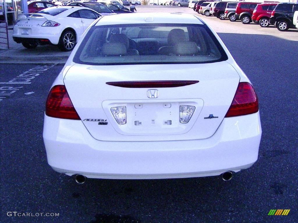 2007 Accord EX-L V6 Sedan - Taffeta White / Ivory photo #3