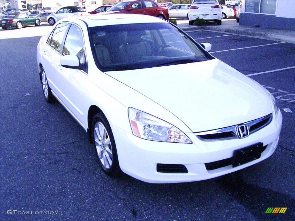 2007 Accord EX-L V6 Sedan - Taffeta White / Ivory photo #5