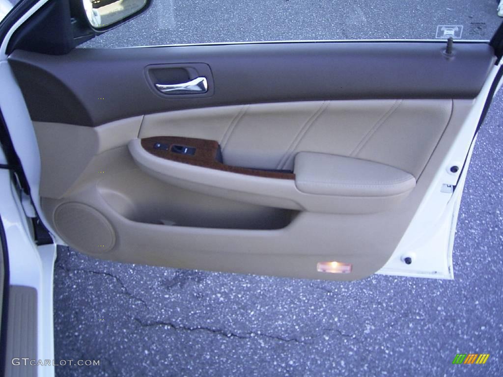 2007 Accord EX-L V6 Sedan - Taffeta White / Ivory photo #18