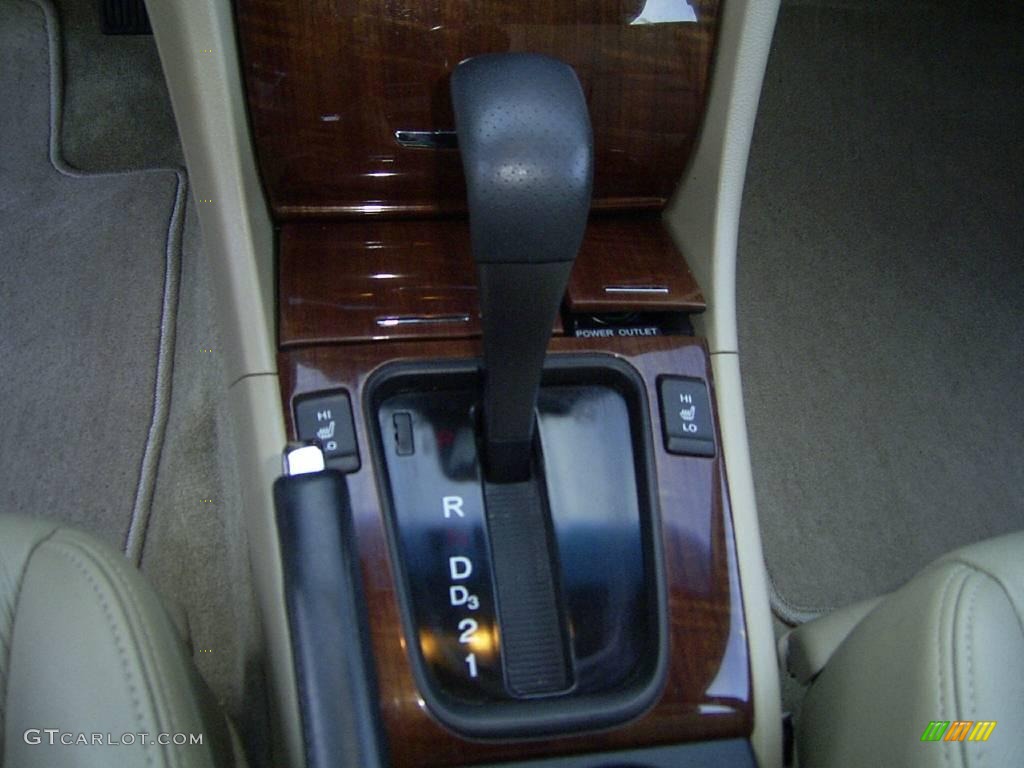 2007 Accord EX-L V6 Sedan - Taffeta White / Ivory photo #26