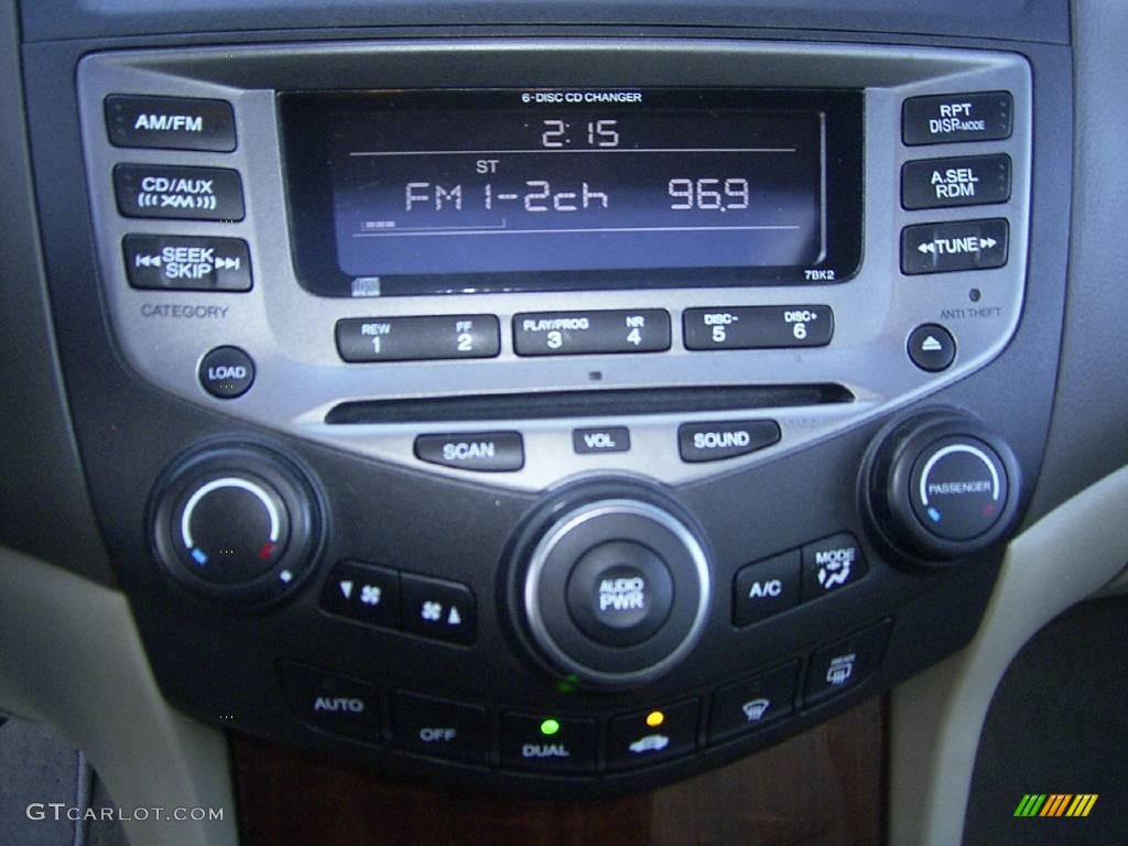 2007 Accord EX-L V6 Sedan - Taffeta White / Ivory photo #27