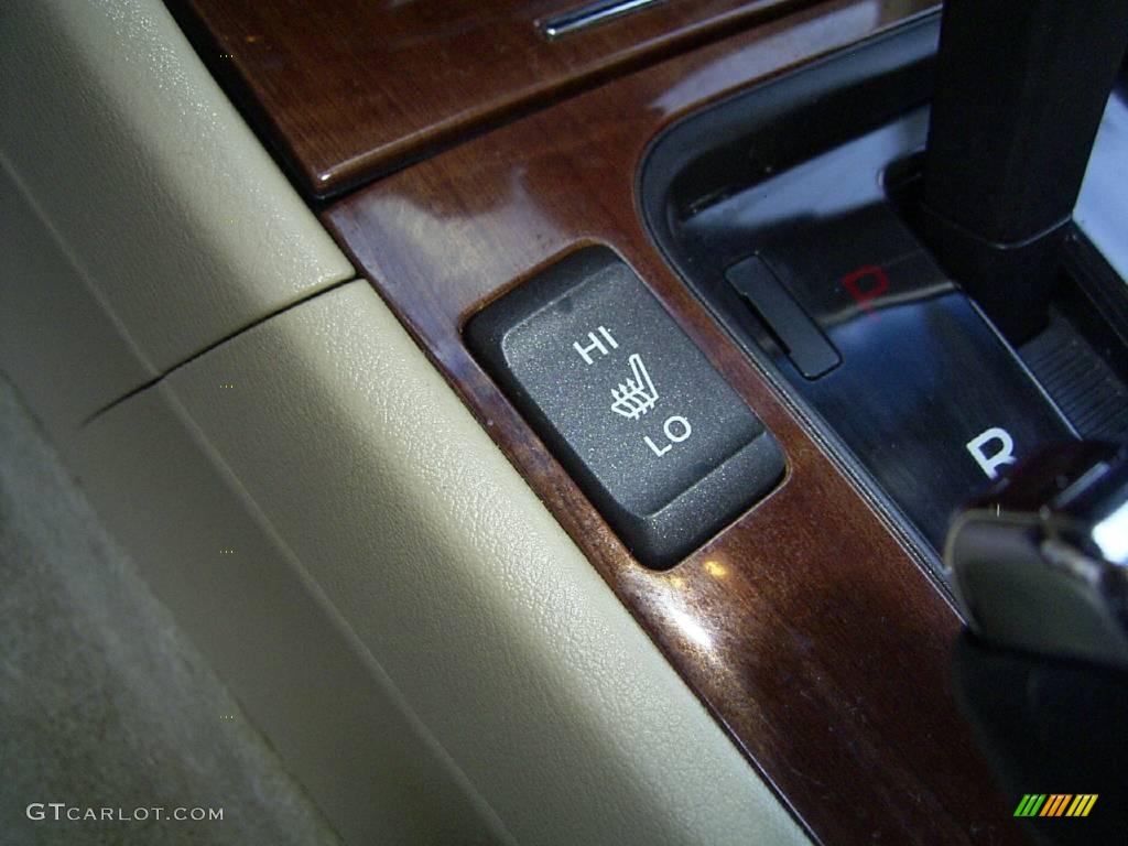 2007 Accord EX-L V6 Sedan - Taffeta White / Ivory photo #28