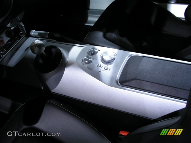2006 Ford GT Standard GT Model Controls Photo #227507