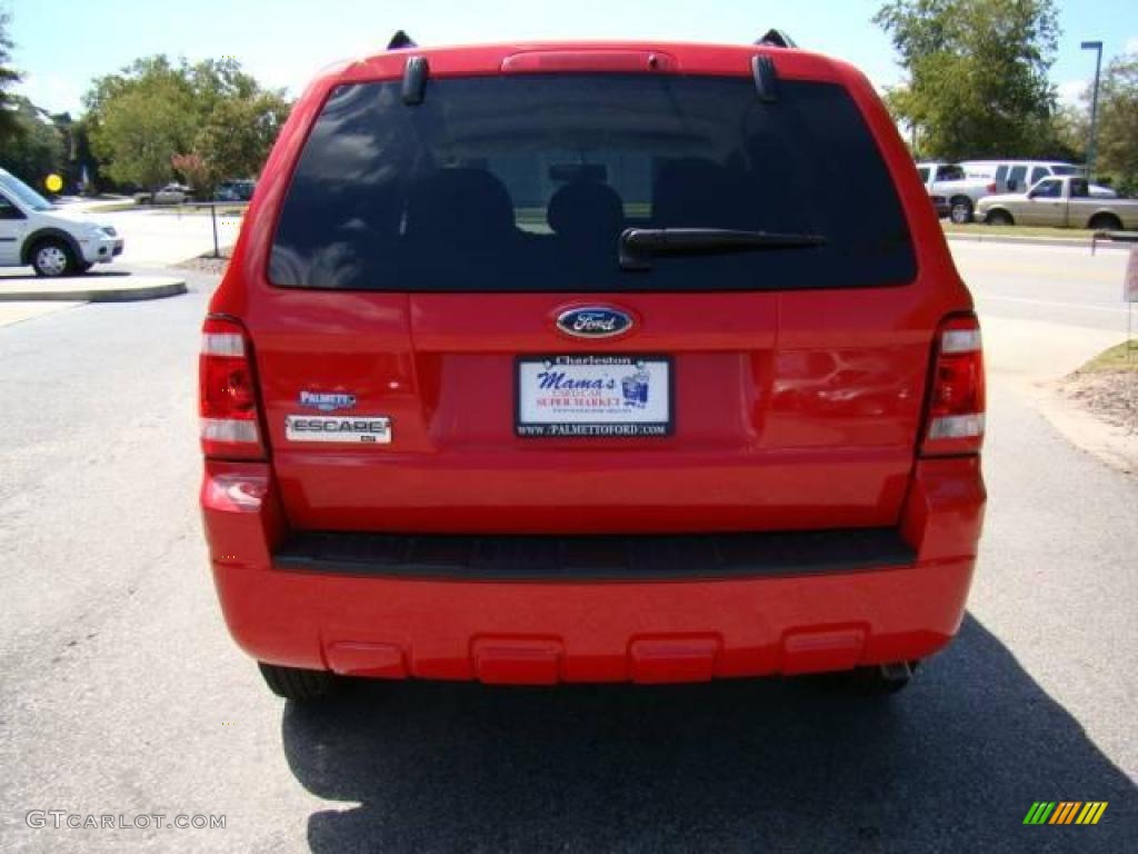 2009 Escape XLT V6 - Torch Red / Charcoal photo #7