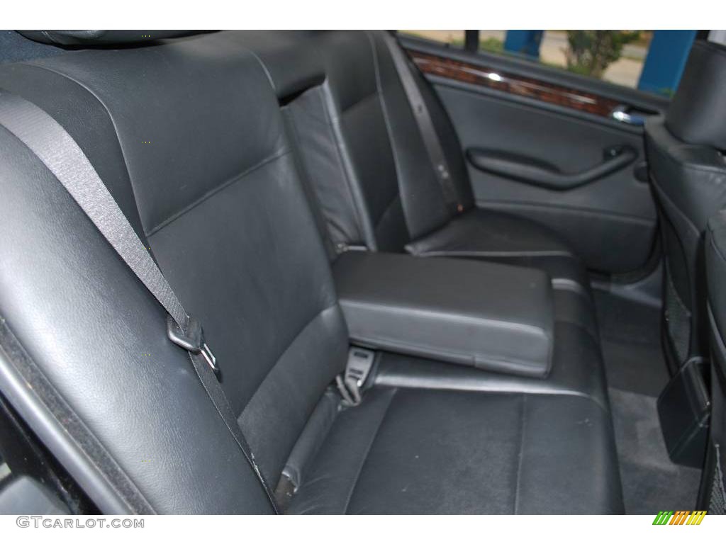 2002 3 Series 325i Sedan - Jet Black / Black photo #25