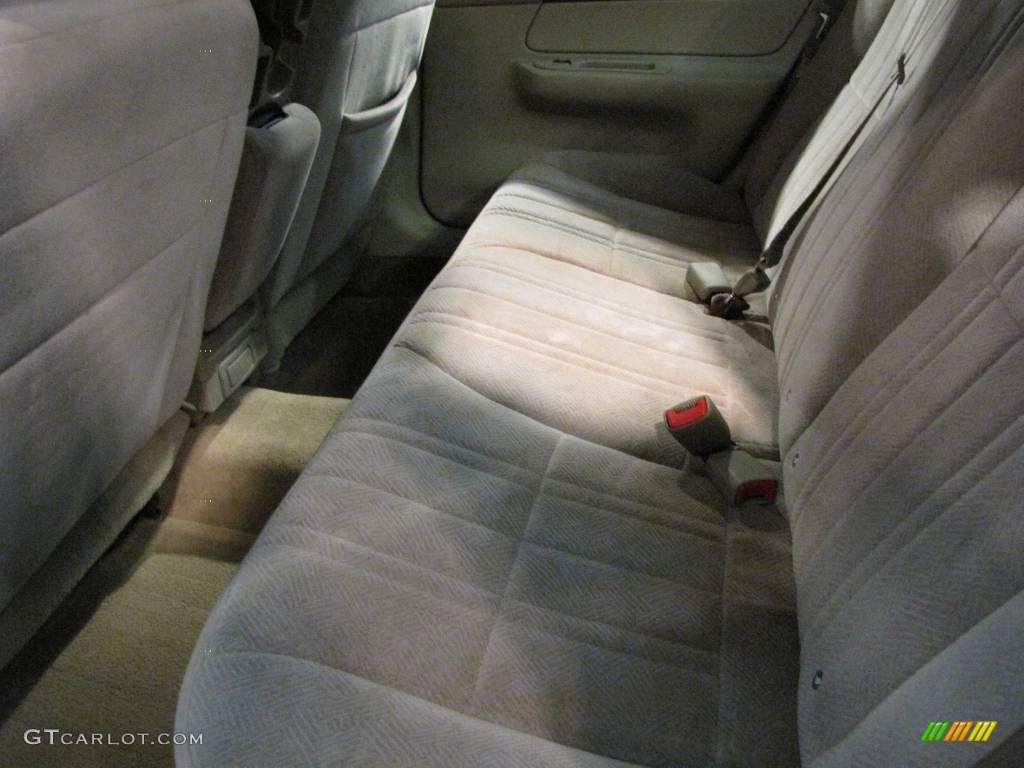 2002 Impala  - White / Neutral photo #12