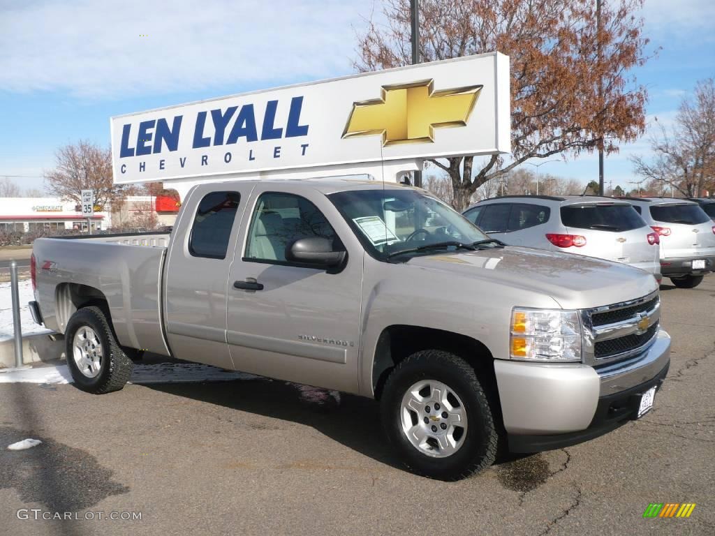 2008 Silverado 1500 LT Extended Cab 4x4 - Silver Birch Metallic / Light Titanium/Ebony Accents photo #1