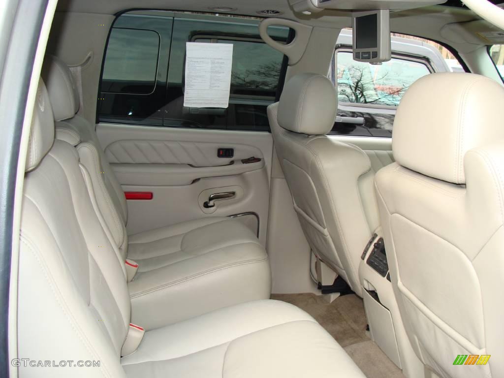 2004 Escalade ESV AWD - White Diamond / Shale photo #16