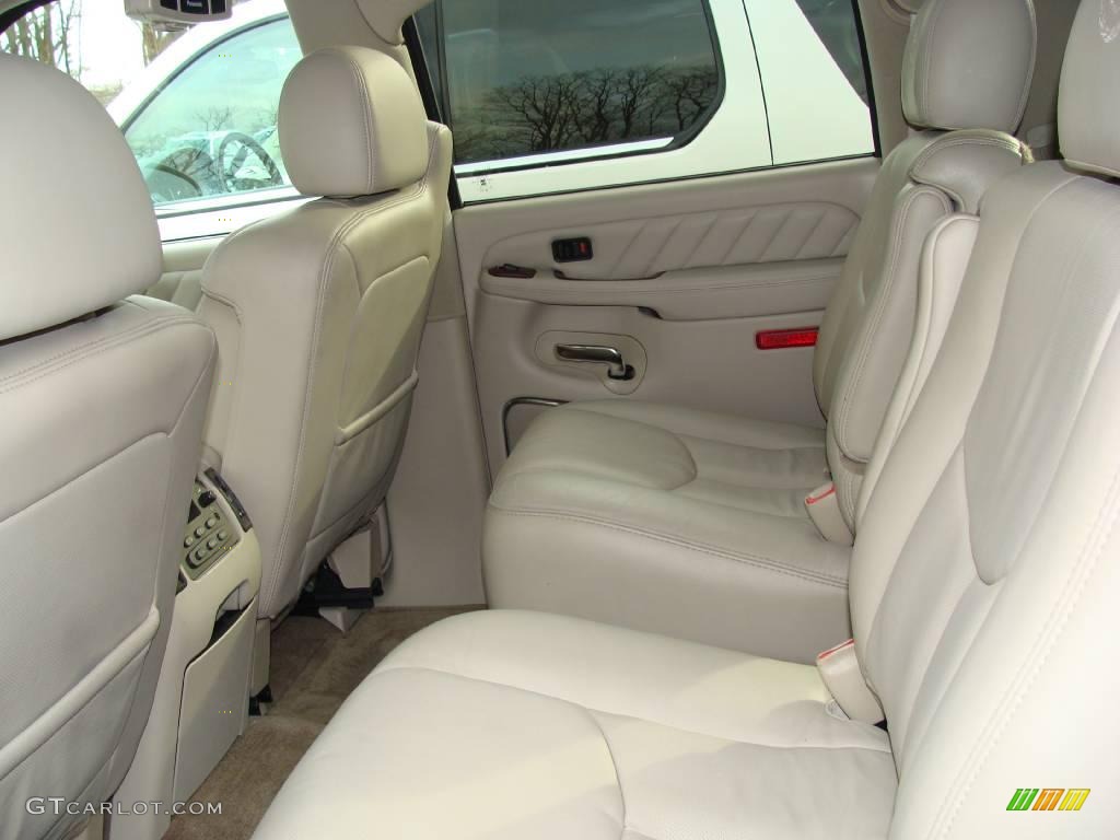 2004 Escalade ESV AWD - White Diamond / Shale photo #19