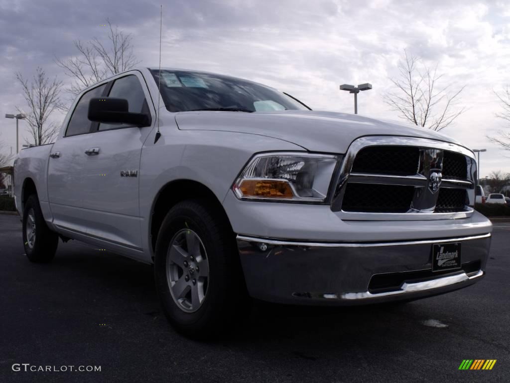 2010 Ram 1500 SLT Crew Cab - Stone White / Dark Slate/Medium Graystone photo #4