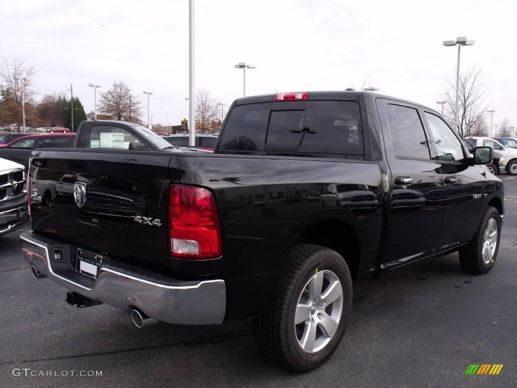 2010 Ram 1500 Big Horn Crew Cab 4x4 - Brilliant Black Crystal Pearl / Dark Slate/Medium Graystone photo #3