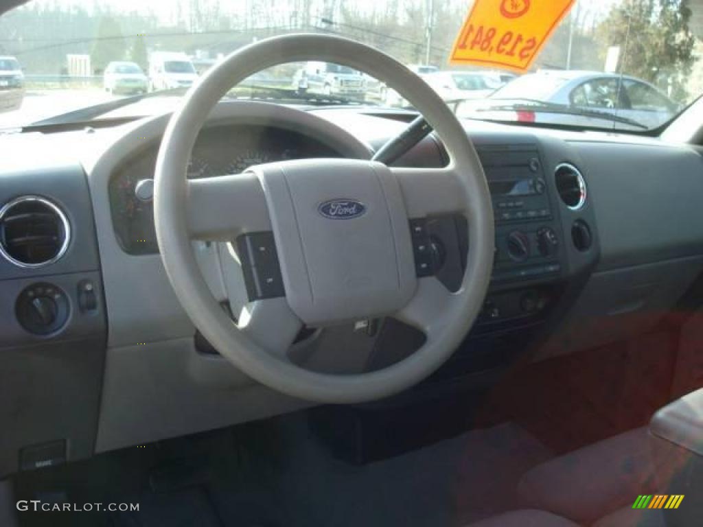 2006 F150 XL SuperCab 4x4 - Bright Red / Medium Flint photo #13