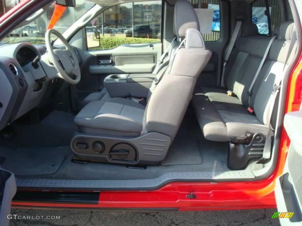 2006 F150 XL SuperCab 4x4 - Bright Red / Medium Flint photo #15