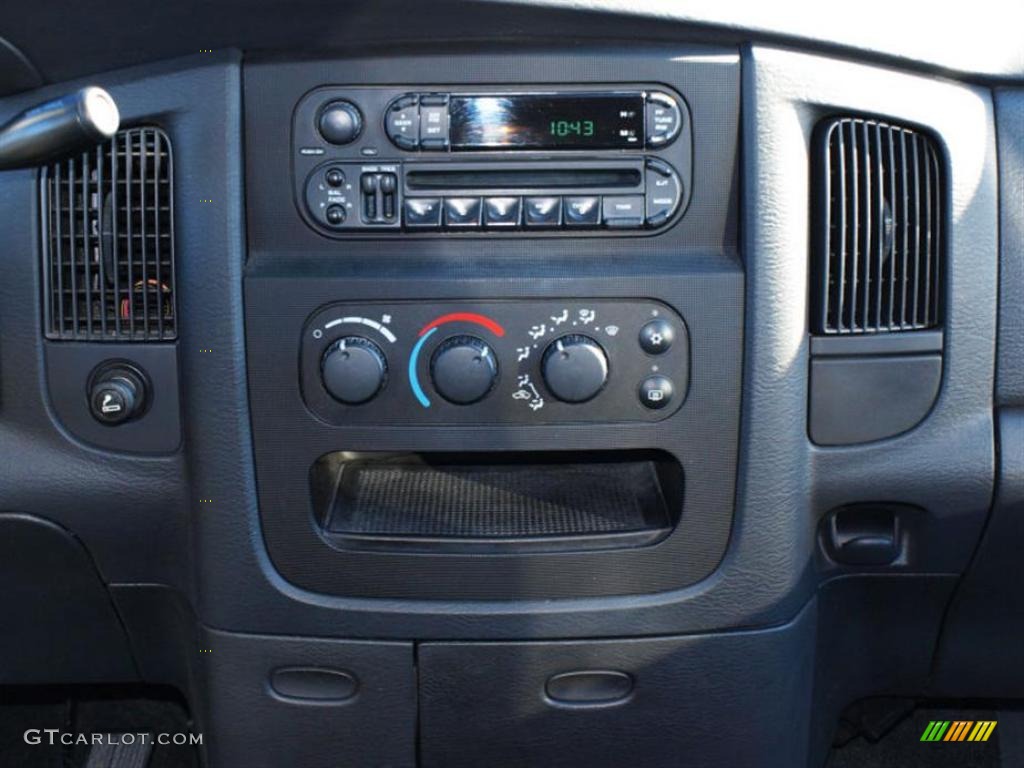 2004 Ram 1500 SLT Quad Cab 4x4 - Bright Silver Metallic / Dark Slate Gray photo #12