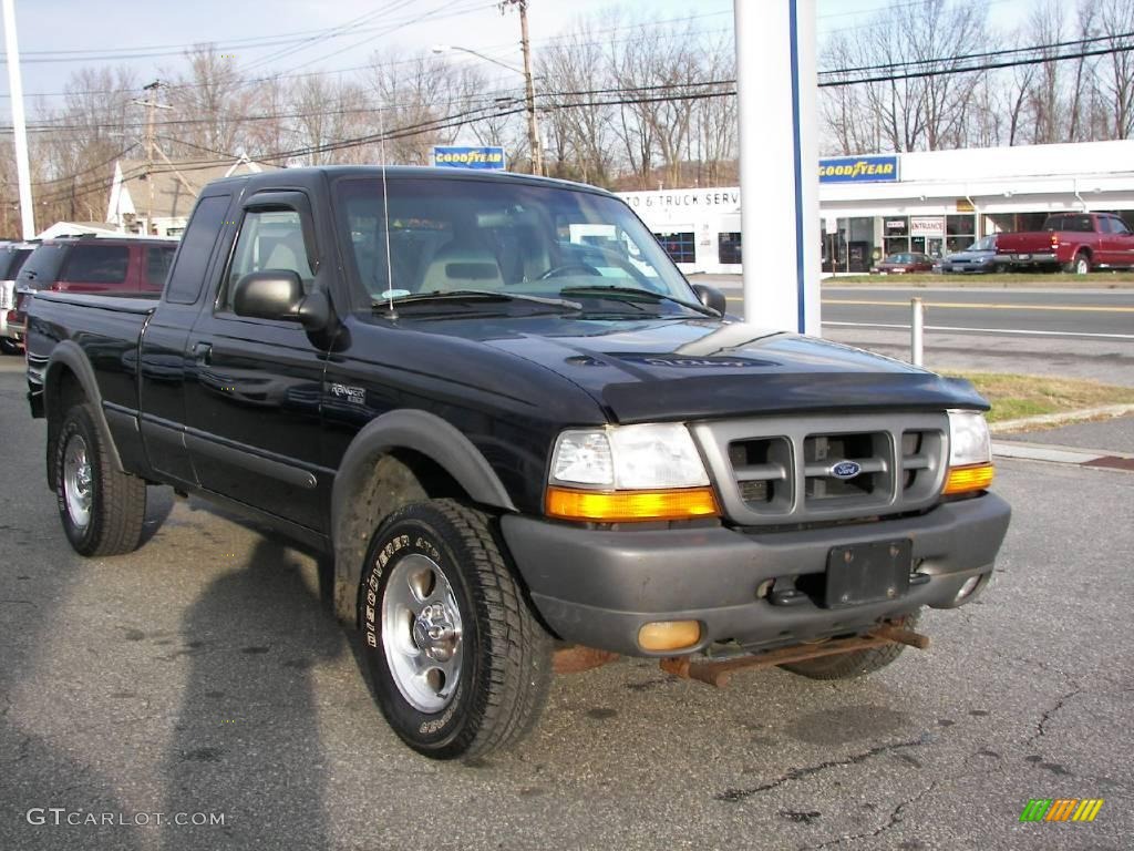 1998 Ranger XLT Extended Cab 4x4 - Black / Medium Graphite photo #2