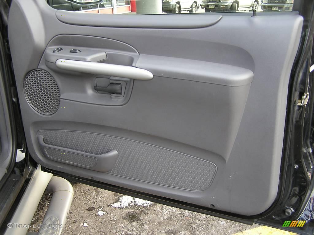 2002 Explorer Sport 4x4 - Black Clearcoat / Graphite photo #14