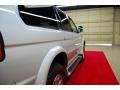 Summit White - Montero Sport Limited Photo No. 7