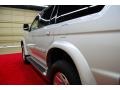 Summit White - Montero Sport Limited Photo No. 9