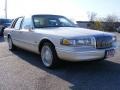 Ivory Pearl Tri-Coat 1996 Lincoln Town Car Signature