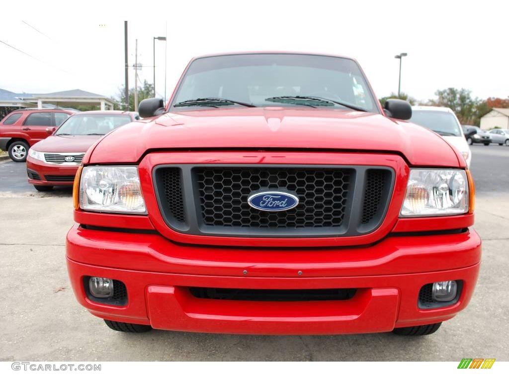 2005 Ranger Edge SuperCab - Torch Red / Medium Dark Flint photo #8