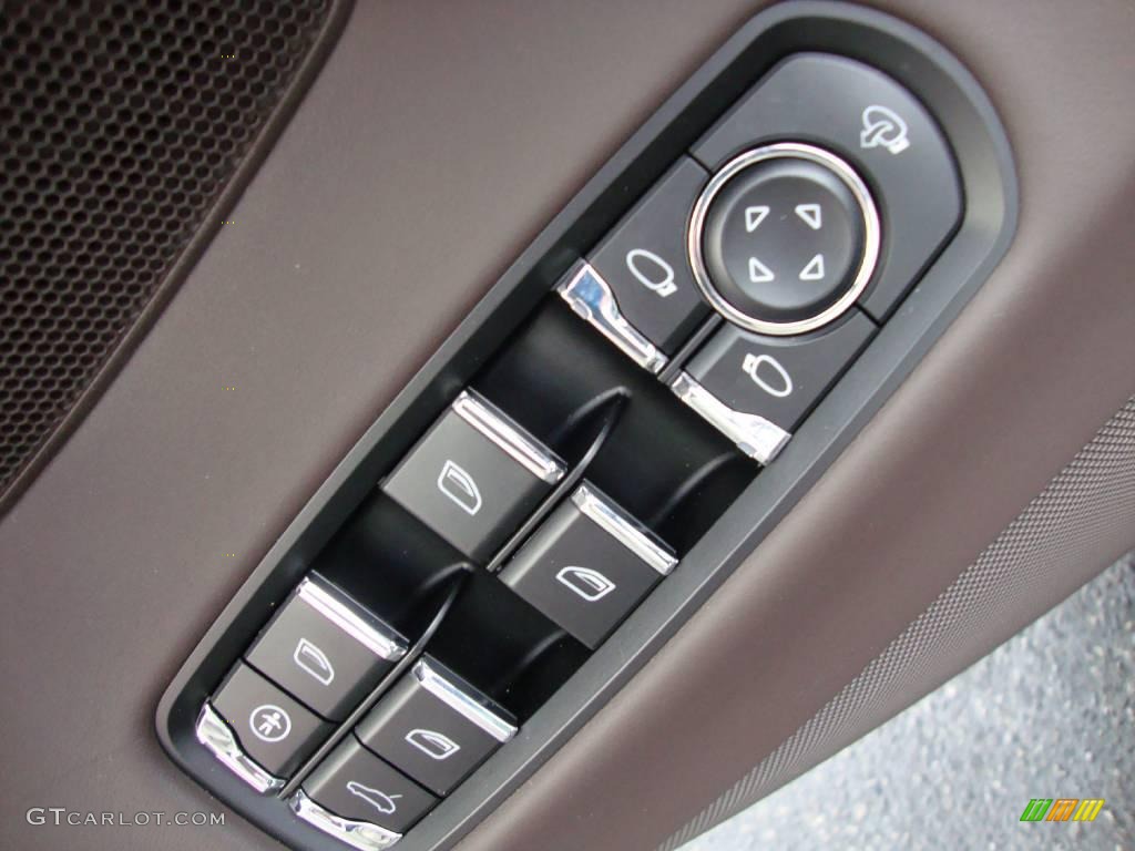 2010 Porsche Panamera S Controls Photo #22810370