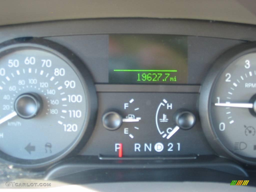 2009 Grand Marquis LS - Silver Birch Metallic / Medium Light Stone photo #10