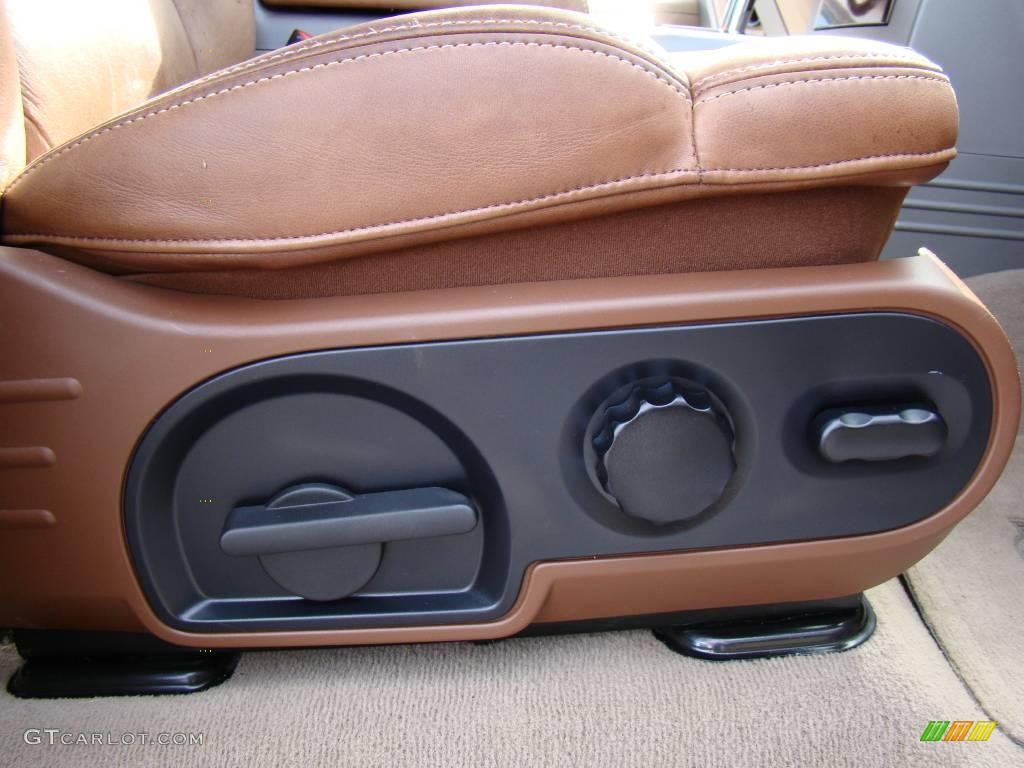 2006 F150 King Ranch SuperCrew 4x4 - Oxford White / Castano Brown Leather photo #17
