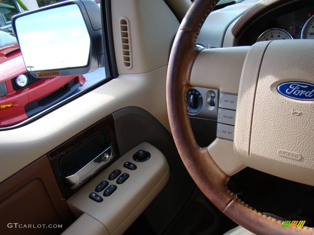 2006 F150 King Ranch SuperCrew 4x4 - Oxford White / Castano Brown Leather photo #23
