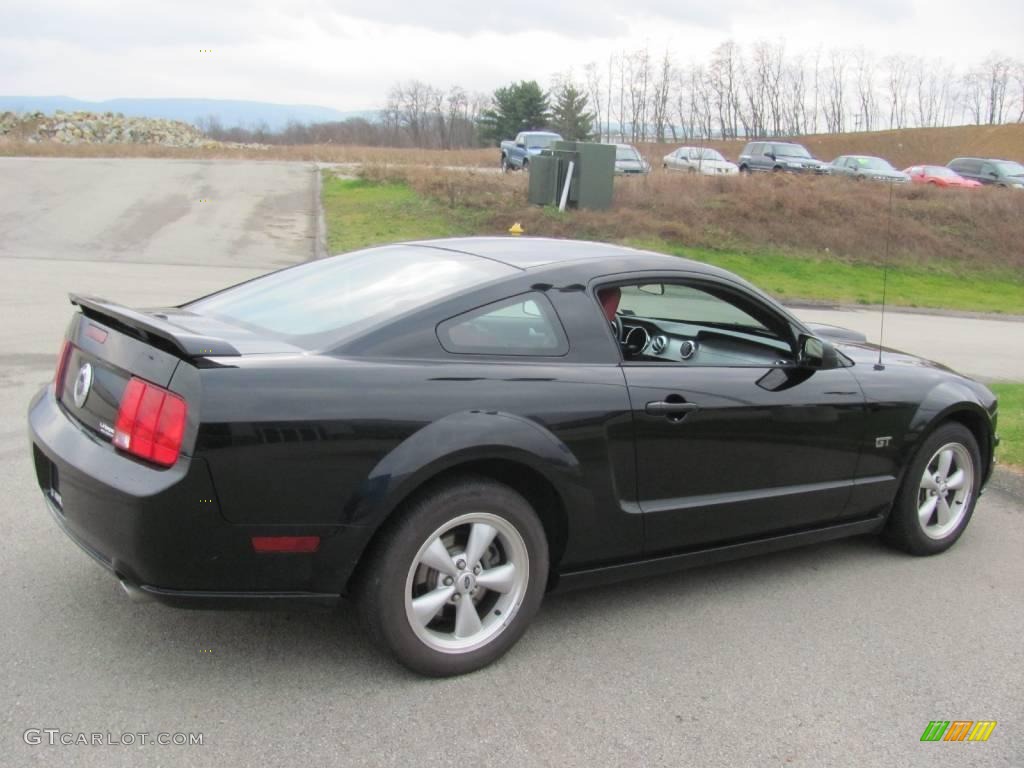2007 Mustang GT Premium Coupe - Black / Black/Red photo #10