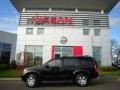 2006 Super Black Nissan Pathfinder SE 4x4  photo #7