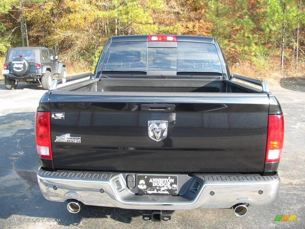 2010 Ram 1500 Big Horn Crew Cab - Brilliant Black Crystal Pearl / Dark Slate/Medium Graystone photo #3