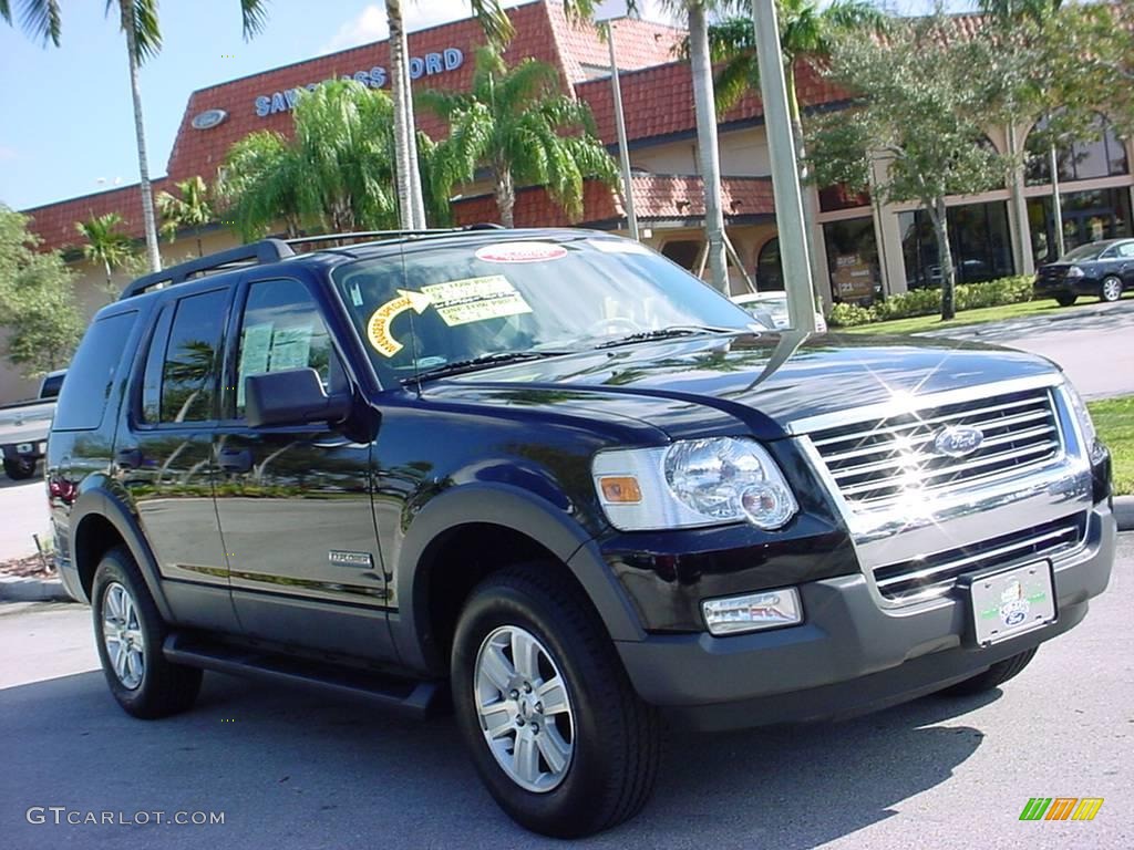 2006 Explorer XLT - Black / Stone photo #1